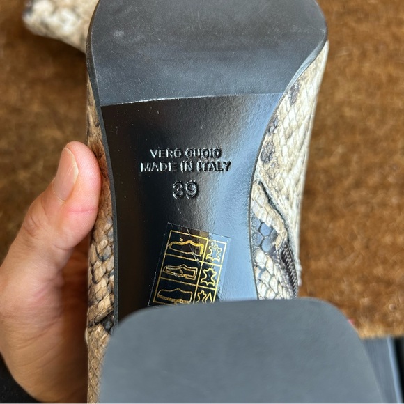 Embossed snake skin boots- made in Italy sz 8.5 - Picture 6 of 8